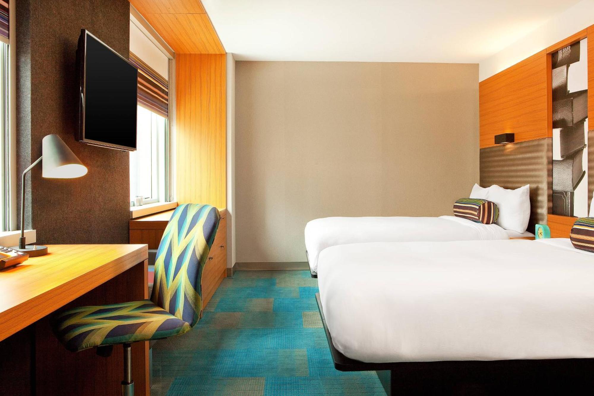 Aloft Downtown River North